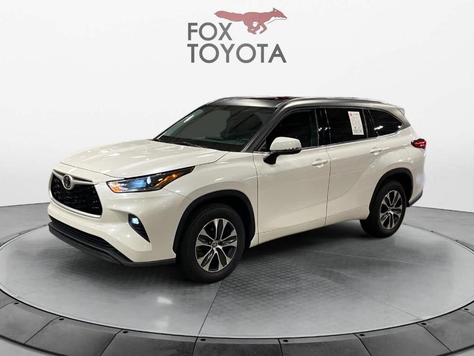 used 2021 Toyota Highlander car, priced at $33,320