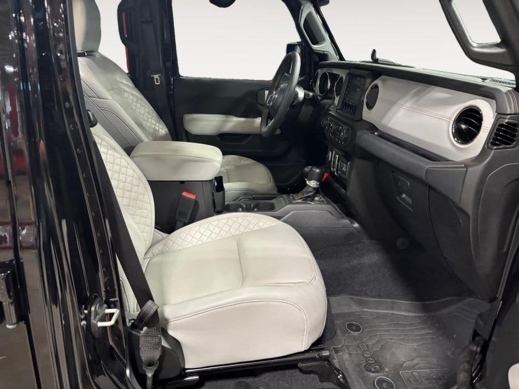 used 2023 Jeep Gladiator car, priced at $37,482