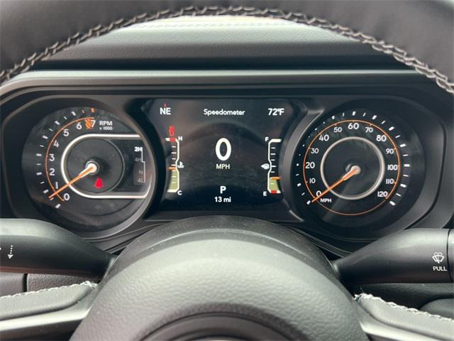 new 2025 Jeep Gladiator car, priced at $51,460