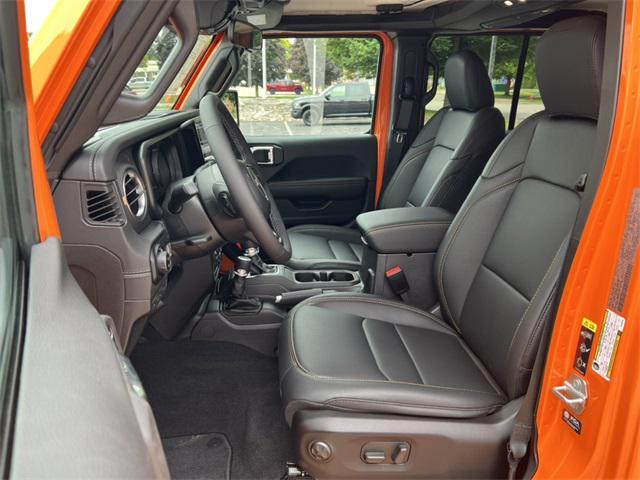 new 2025 Jeep Gladiator car, priced at $51,460