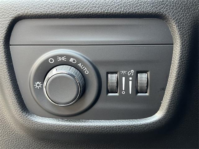 new 2025 Jeep Grand Cherokee car, priced at $47,848