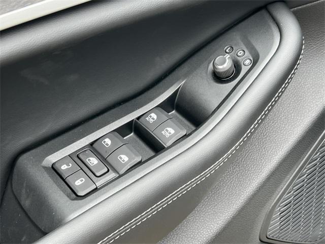 new 2025 Jeep Grand Cherokee car, priced at $52,446