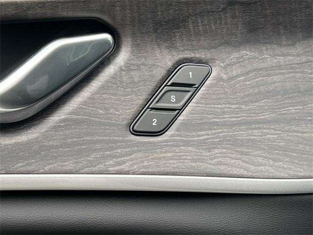 new 2025 Jeep Grand Cherokee car, priced at $52,446