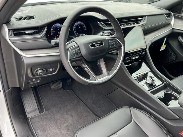 new 2025 Jeep Grand Cherokee car, priced at $52,446