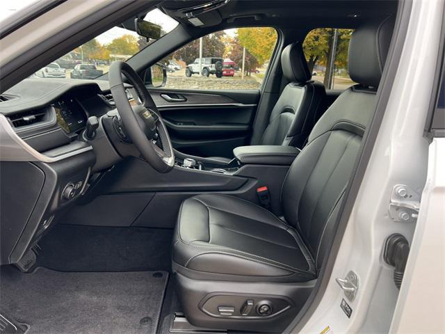 new 2025 Jeep Grand Cherokee L car, priced at $53,796