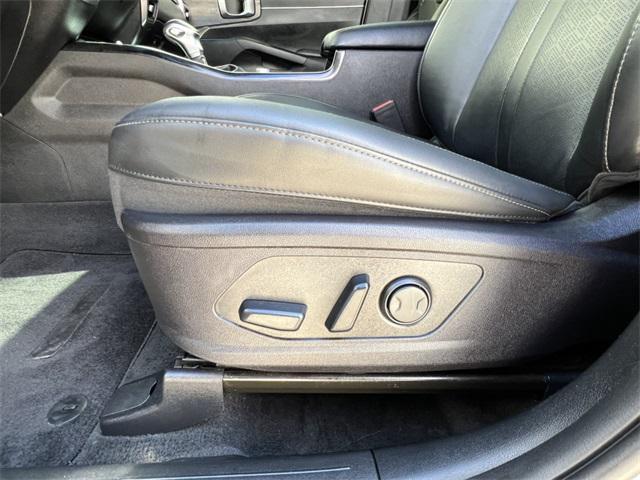 used 2022 Kia Sorento car, priced at $27,490