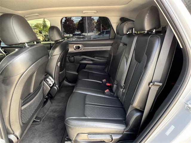 used 2022 Kia Sorento car, priced at $27,490