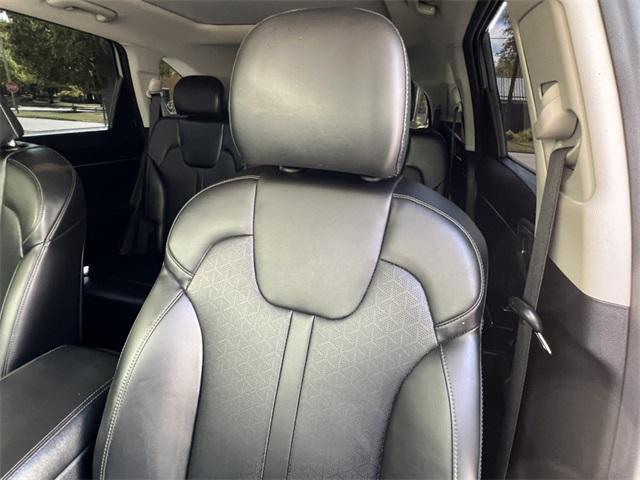 used 2022 Kia Sorento car, priced at $27,490