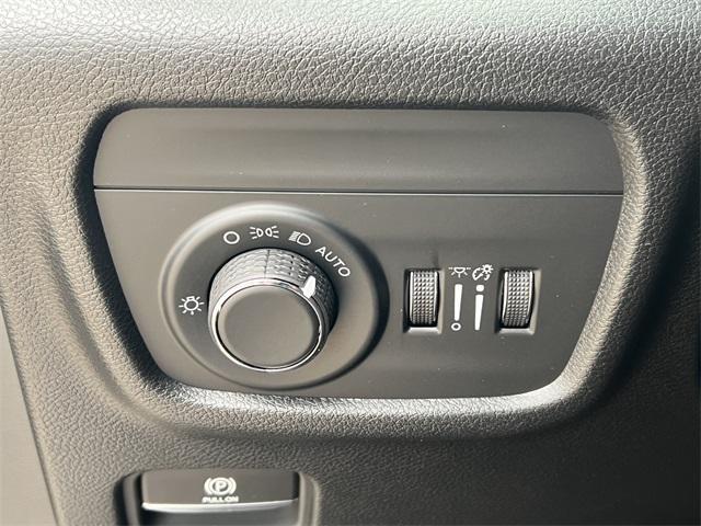 new 2025 Jeep Grand Cherokee L car, priced at $49,248