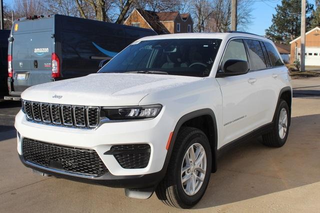 new 2024 Jeep Grand Cherokee car, priced at $42,993