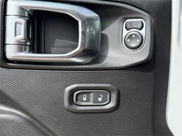new 2025 Jeep Wrangler car, priced at $58,975