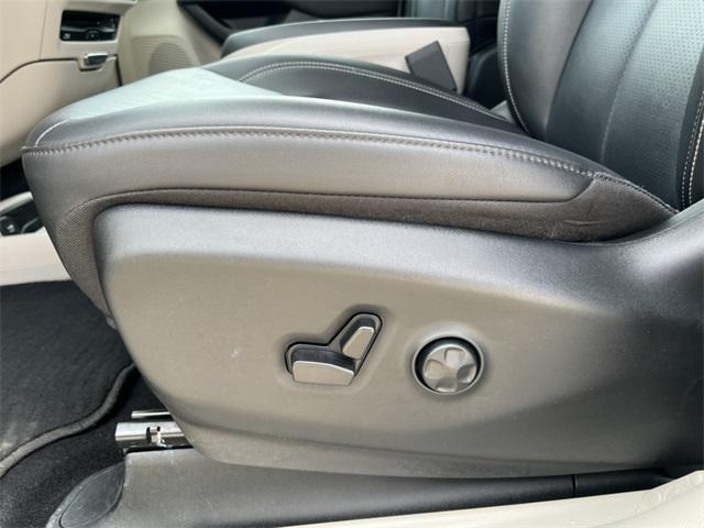 used 2024 Chrysler Pacifica car, priced at $37,900
