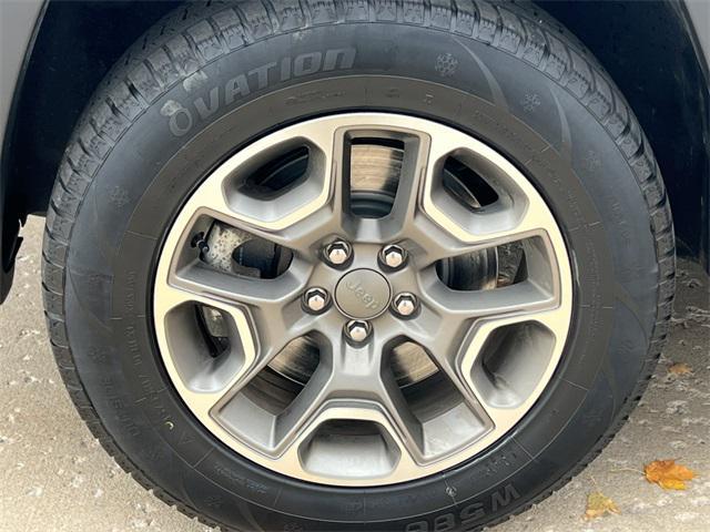 used 2022 Jeep Cherokee car, priced at $21,800