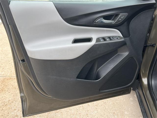 used 2023 Chevrolet Equinox car, priced at $19,989