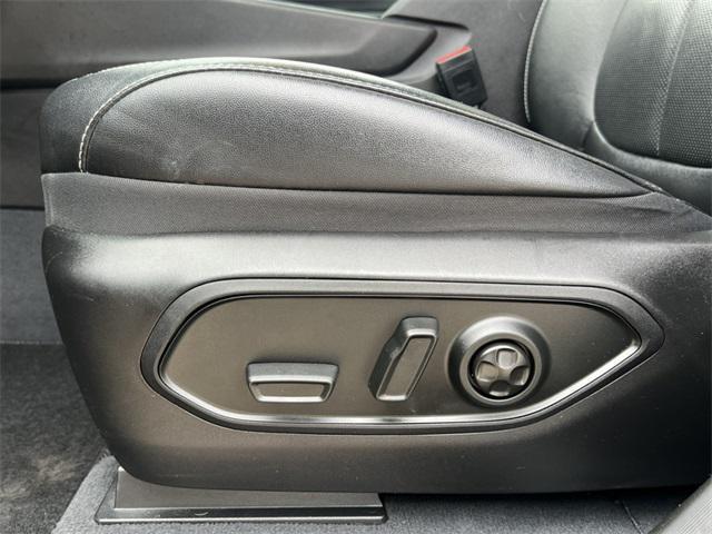 used 2023 Jeep Grand Cherokee car, priced at $32,990
