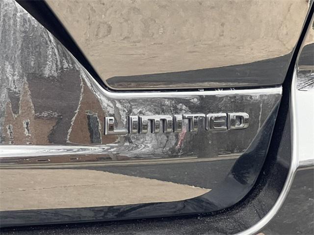 used 2023 Jeep Grand Cherokee car, priced at $32,990