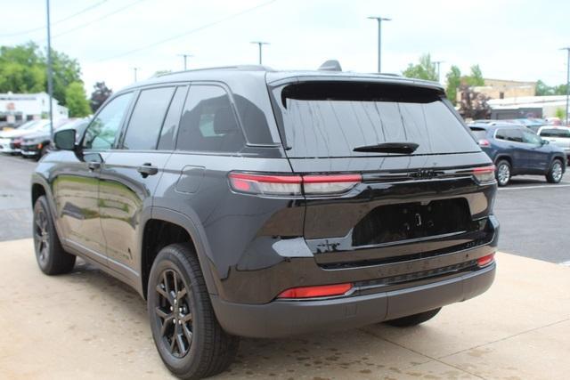 new 2024 Jeep Grand Cherokee car, priced at $46,310