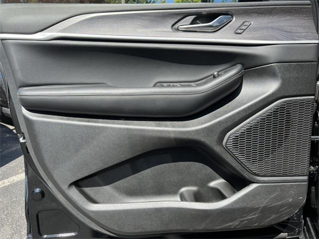 new 2025 Jeep Grand Cherokee car, priced at $50,516