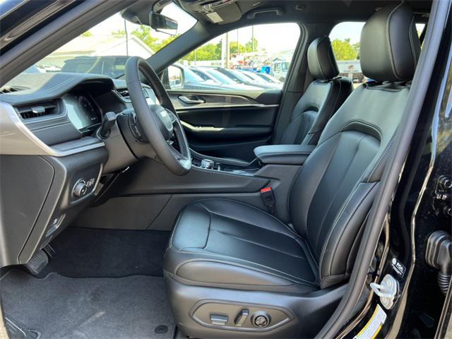 new 2025 Jeep Grand Cherokee car, priced at $50,516