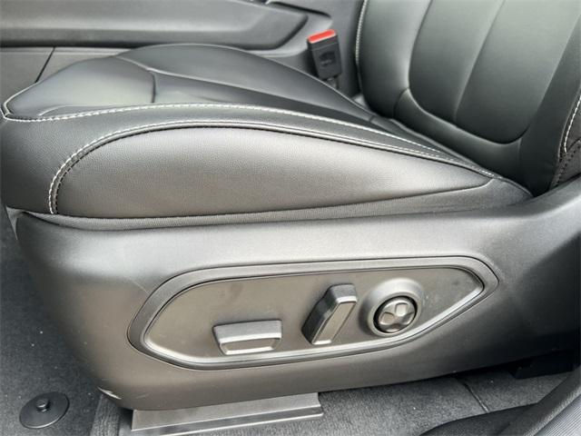 new 2025 Jeep Grand Cherokee car, priced at $50,391
