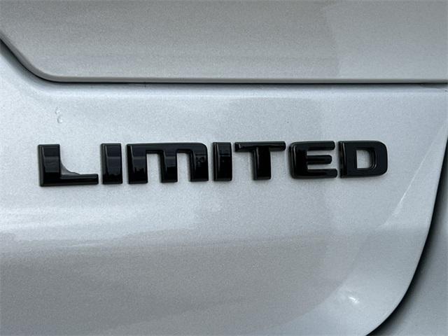 new 2025 Jeep Grand Cherokee car, priced at $50,391