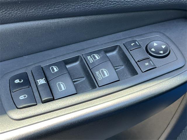 used 2022 Jeep Cherokee car, priced at $24,997