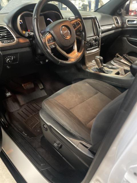 used 2016 Jeep Grand Cherokee car, priced at $11,800