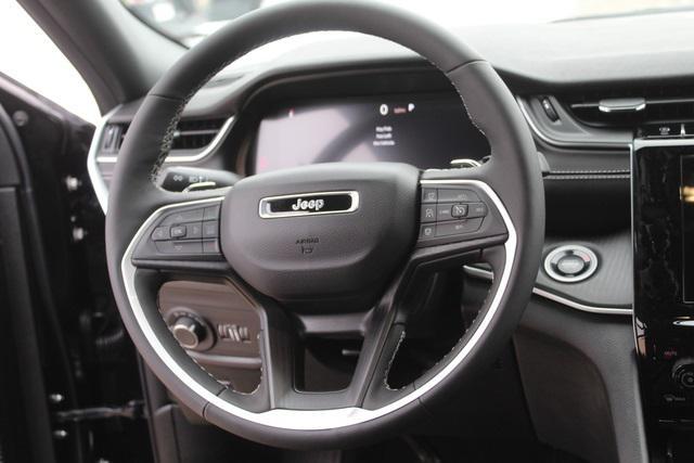 new 2025 Jeep Grand Cherokee car, priced at $43,182