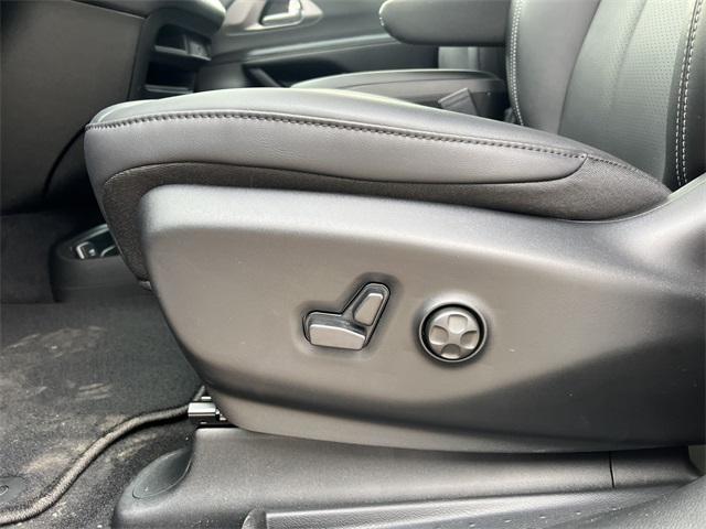 new 2026 Chrysler Pacifica car, priced at $50,683