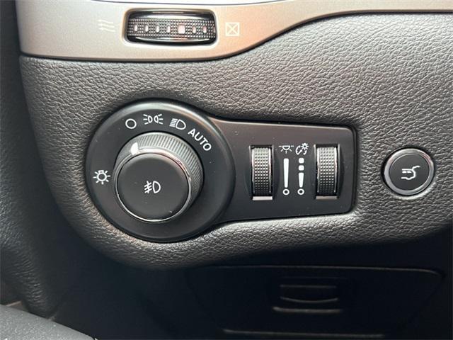 used 2021 Jeep Cherokee car, priced at $18,990