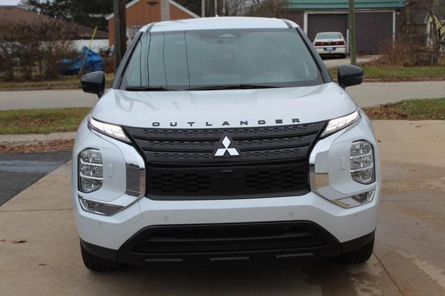 used 2023 Mitsubishi Outlander car, priced at $23,500