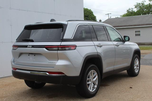 new 2024 Jeep Grand Cherokee car, priced at $44,970