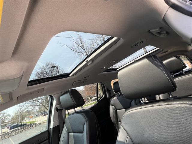 used 2022 GMC Acadia car, priced at $31,850