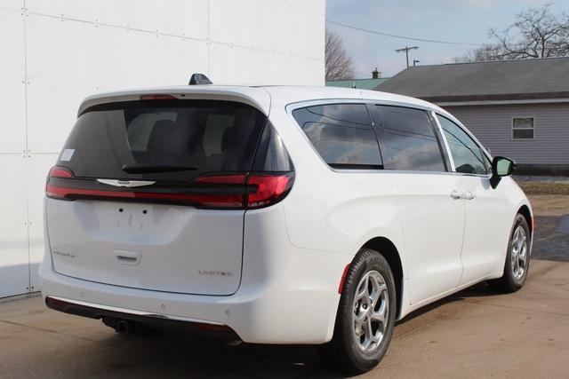 new 2024 Chrysler Pacifica car, priced at $48,950