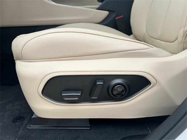 new 2025 Jeep Grand Cherokee L car, priced at $56,526