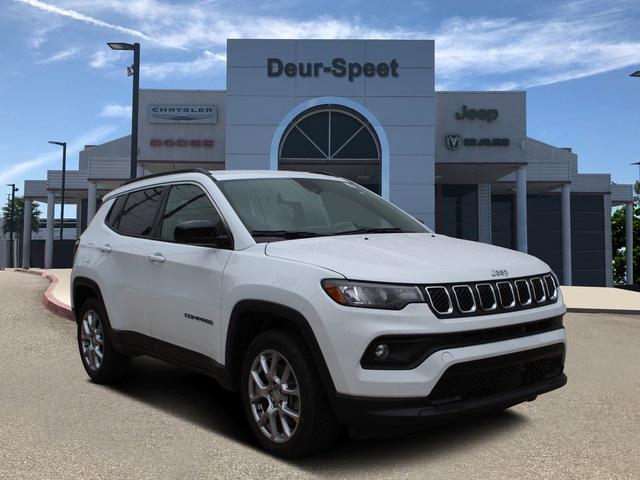 new 2024 Jeep Compass car, priced at $33,700