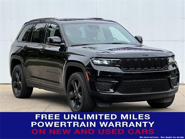 used 2023 Jeep Grand Cherokee car, priced at $29,900