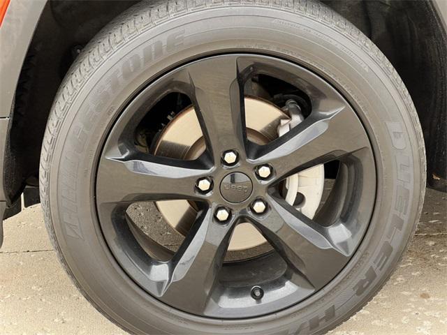 used 2023 Jeep Grand Cherokee car, priced at $29,900