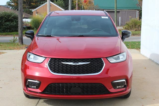 new 2025 Chrysler Pacifica car, priced at $43,500