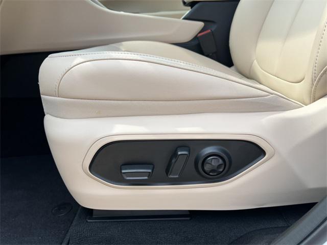 new 2025 Jeep Grand Cherokee car, priced at $47,695