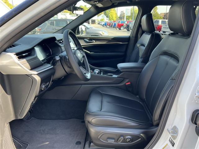 new 2025 Jeep Grand Cherokee car, priced at $52,446