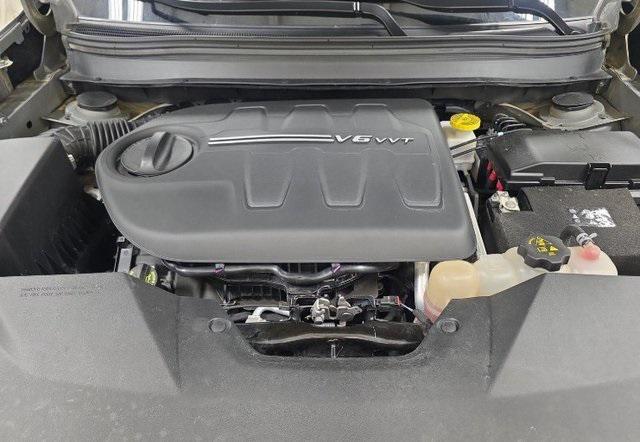 used 2022 Jeep Cherokee car, priced at $28,990