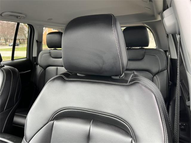 used 2023 Jeep Grand Cherokee car, priced at $29,990