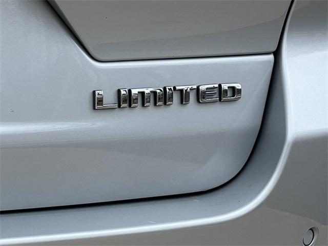 used 2023 Jeep Grand Cherokee car, priced at $29,990