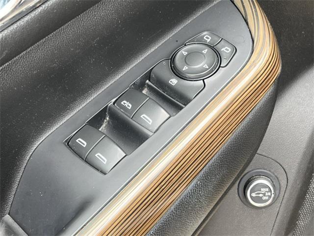 used 2022 GMC Acadia car, priced at $24,208