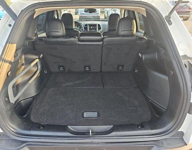 used 2015 Jeep Cherokee car, priced at $9,990