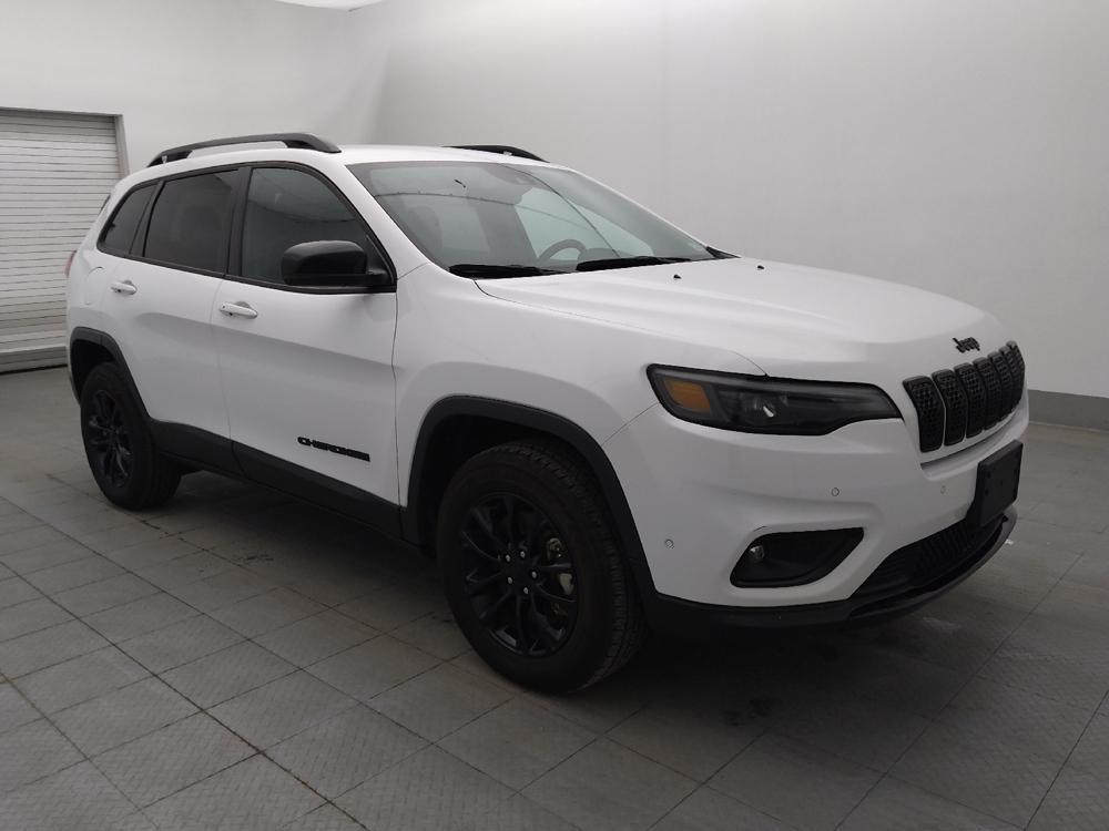 used 2023 Jeep Cherokee car, priced at $24,995