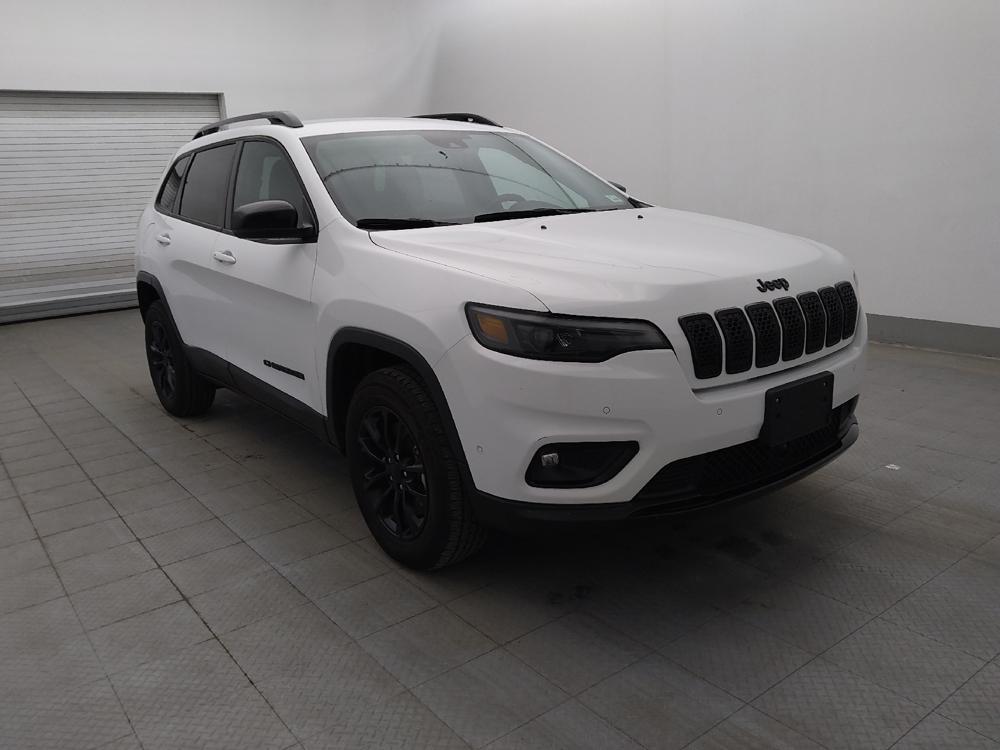 used 2023 Jeep Cherokee car, priced at $24,995