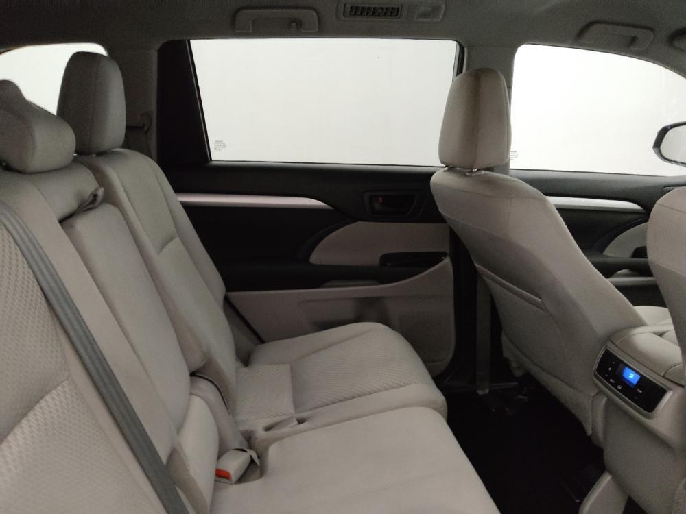 used 2017 Toyota Highlander car, priced at $19,895