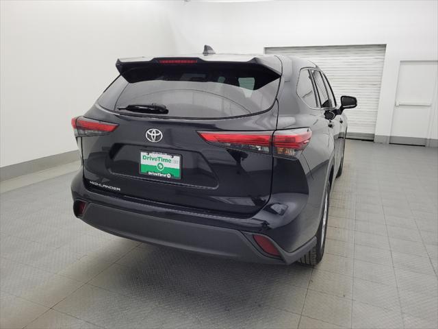 used 2020 Toyota Highlander car, priced at $24,895